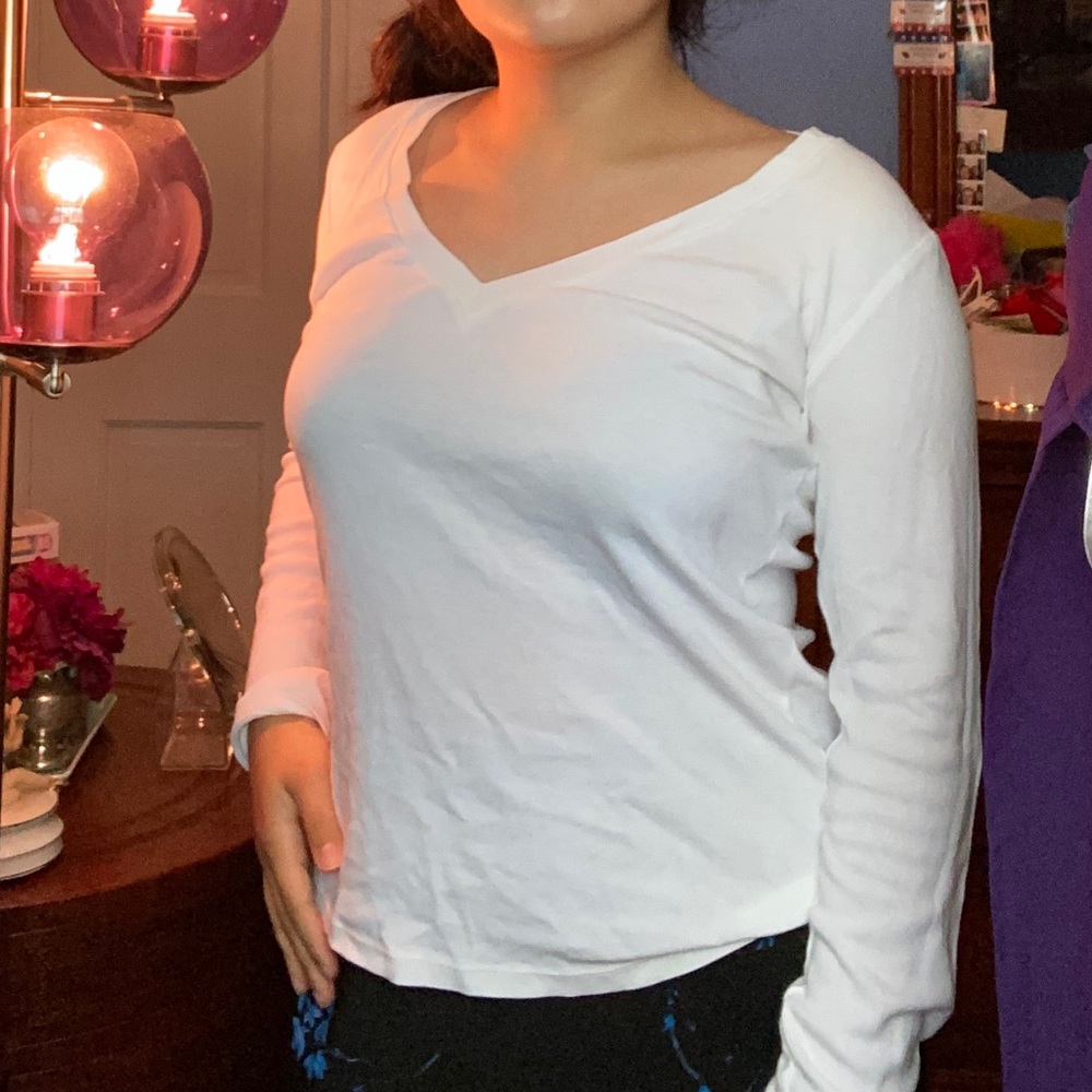 Uniqlo White V-neck Long-sleeve Top